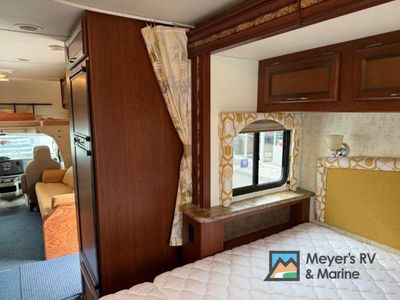 2014 Thor Motor Coach Four Winds - Photo 52