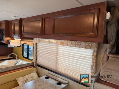 2014 Thor Motor Coach Four Winds - Photo 17