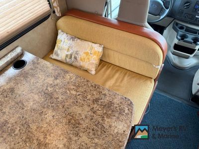 2014 Thor Motor Coach Four Winds - Photo 25