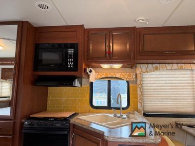 2014 Thor Motor Coach Four Winds - Photo 23