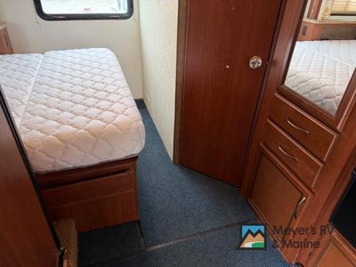 2014 Thor Motor Coach Four Winds - Photo 33