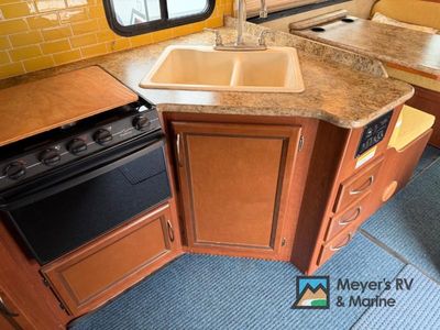 2014 Thor Motor Coach Four Winds - Photo 47