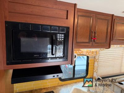 2014 Thor Motor Coach Four Winds - Photo 48