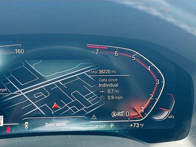 2022 BMW 8 Series — photo 11 view