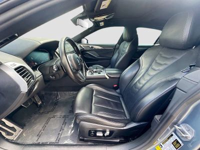 2022 BMW 8 Series — photo 18 view