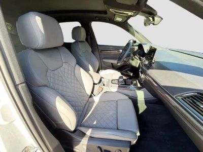 2025 Audi SQ5 — photo 15 view