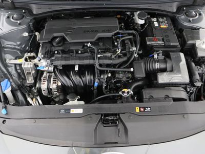 2025 Hyundai Elantra FWD - Photo 35