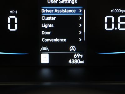 2025 Hyundai Elantra FWD - Photo 37