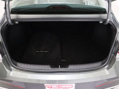 2025 Hyundai Elantra FWD - Photo 29