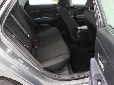 2025 Hyundai Elantra FWD - Photo 31