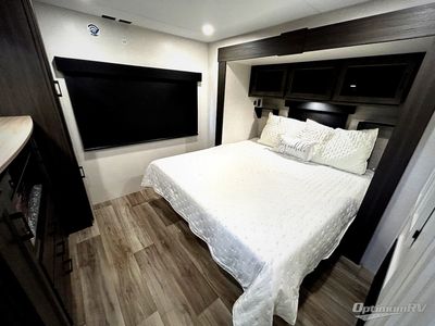 2026 Venture RV SportTrek Touring Edition - Photo 16