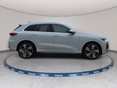 2026 Audi SQ5 - Photo 4