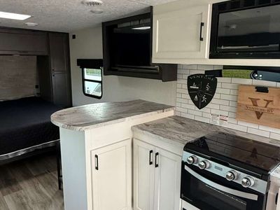 2025 Venture RV Stratus - Photo 24
