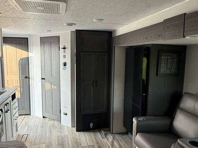 2025 Venture RV Stratus - Photo 9