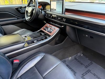 2023 Lincoln Aviator — photo 12 view