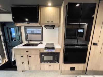 2026 Grand Design LINEAGE SERIES M — photo 7 view