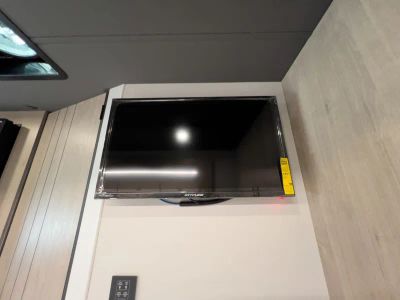 2026 Grand Design LINEAGE SERIES M — photo 17 view