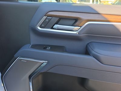 2026 Chevrolet Silverado 3500HD — photo 14 view