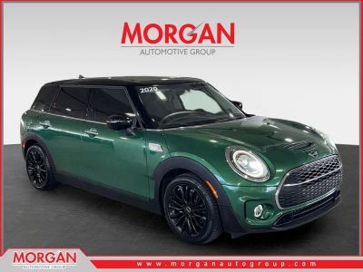 2020 MINI Cooper S Clubman Signature in Green — front three-quarter view