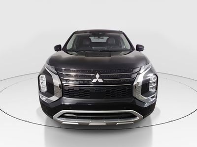 2024 Mitsubishi Outlander - Photo 2
