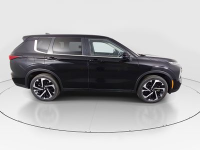 2024 Mitsubishi Outlander - Photo 8
