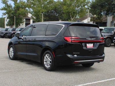 2025 Chrysler Pacifica — interior view