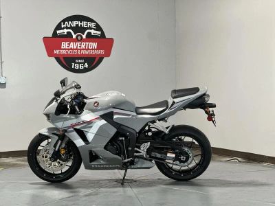 2026 Honda CBR600RR - Photo 9
