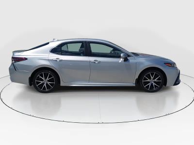 2024 Toyota Camry — photo 8 view