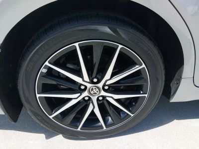 2024 Toyota Camry — photo 10 view