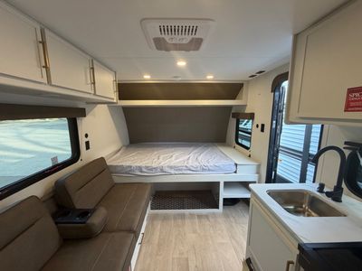 2026 Grand Design Transcend One — photo 11 view