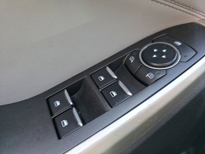 2023 Ford Explorer — photo 14 view