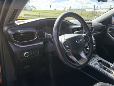 2023 Ford Explorer — photo 11 view