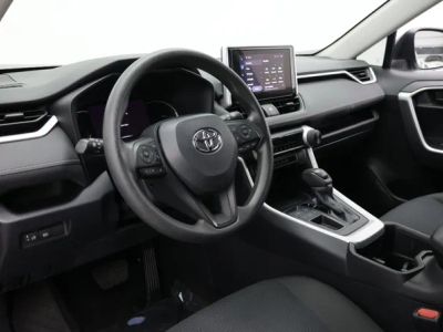 2023 Toyota RAV4 — photo 9 view