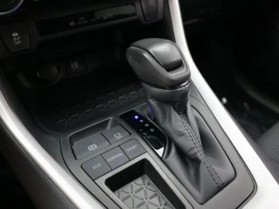 2023 Toyota RAV4 — photo 12 view