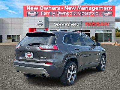 2019 Jeep Cherokee — detail view