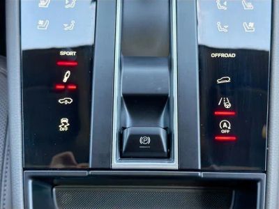 2026 Porsche Macan — photo 30 view