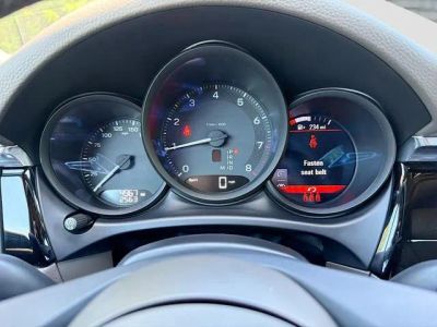 2026 Porsche Macan — photo 40 view