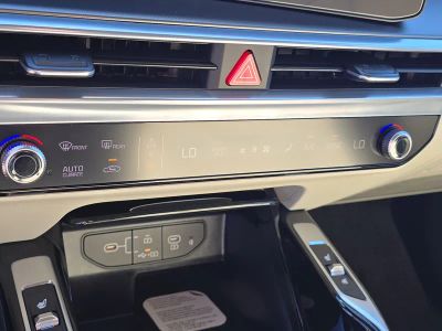 2026 Kia Sorento Hybrid — photo 26 view