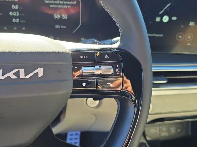 2026 Kia Sorento Hybrid — photo 32 view