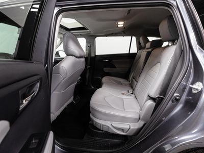 2020 Toyota Highlander Hybrid - Photo 6