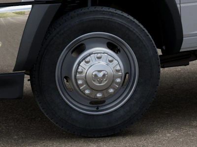 2026 Ram 5500HD — photo 8 view
