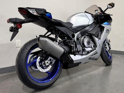 2026 Suzuki GSX-R600 - Photo 5