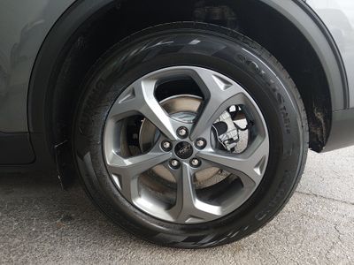 2025 Ford Escape - Photo 12