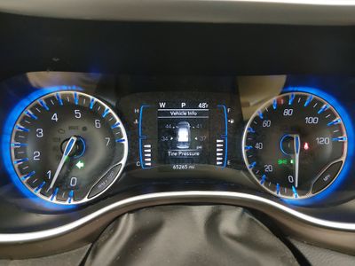 2023 Chrysler Voyager - Photo 14
