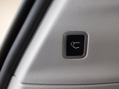 2023 Chrysler Voyager - Photo 29