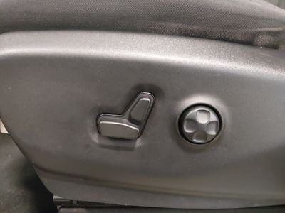 2023 Chrysler Voyager - Photo 26