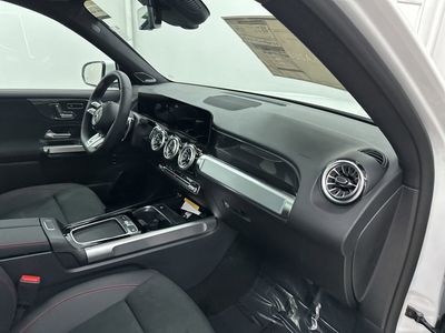 2026 Mercedes-Benz GLB — photo 62 view