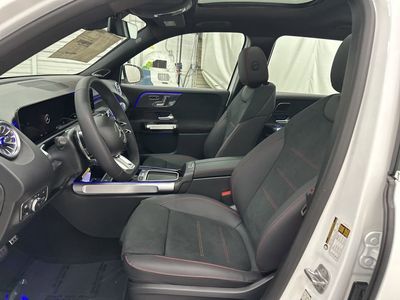 2026 Mercedes-Benz GLB — photo 54 view
