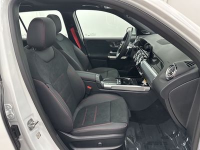 2026 Mercedes-Benz GLB — photo 29 view