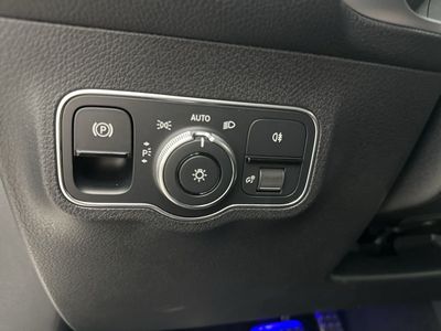 2026 Mercedes-Benz GLB — photo 19 view